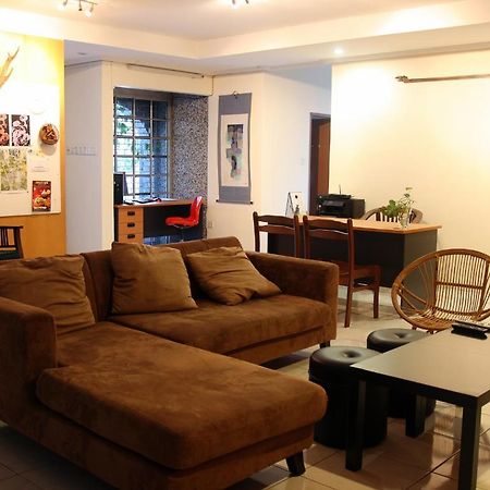 Morning Glory Guest House Kuching Bagian luar foto