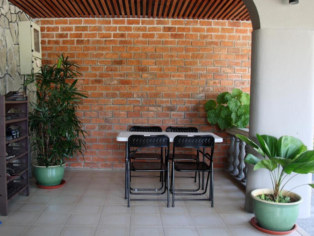 Morning Glory Guest House Kuching Bagian luar foto